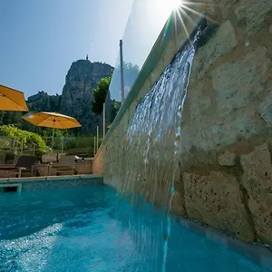 nouvel-hotel-du-commerce-castellane.fr-provencehotel.com/